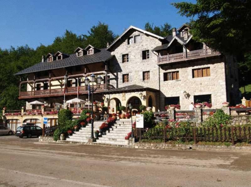 Hotel Rebeco Fuente De Ngoại thất bức ảnh